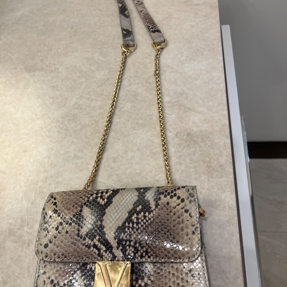 Vince Camuto shoulder bag - Picture 5 of 6